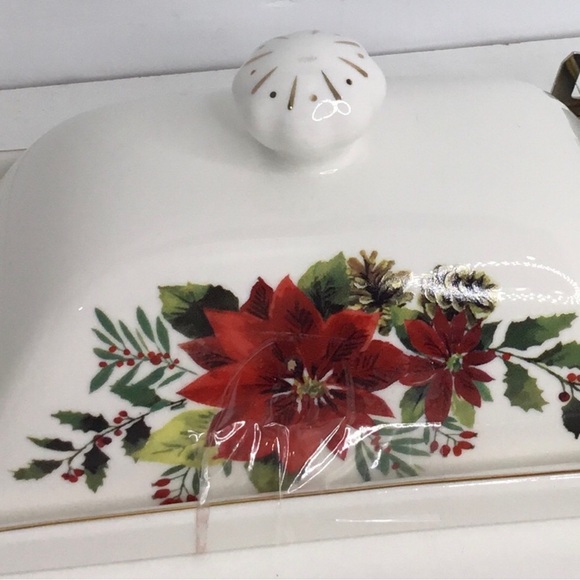 Grace's Teaware Butter Dish Poinsettia Christmas Flower New  Ceramic - Picture 2 of 5